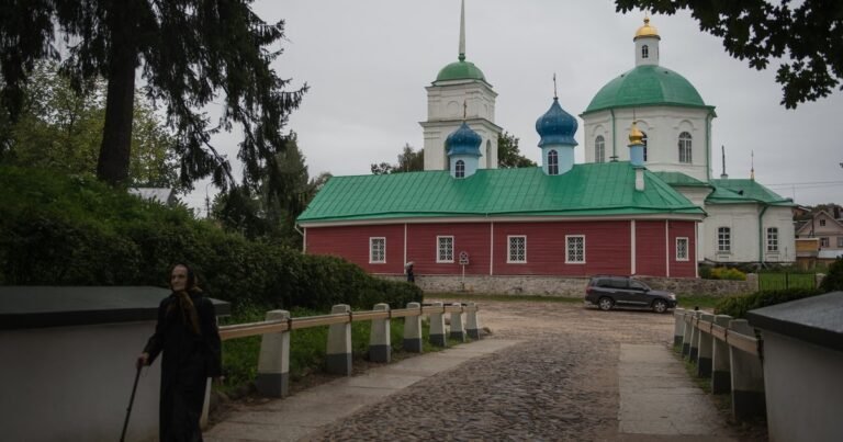 Гражданство Эстонии для уроженцев Печор: в чем смысл?
