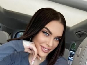 Яна Шевцова: звезда Дома-2 обманула женатого бизнесмена на 23 миллиона