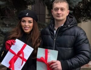 Юлия Ефременкова требует от Мондезира выплаты 400 тысяч рублей алиментов