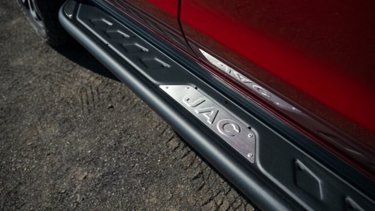 JAC представила планы по выпуску новых автомобилей в России к 2026 году