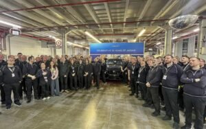 Jaguar завершил выпуск автомобилей с бензиновым двигателем