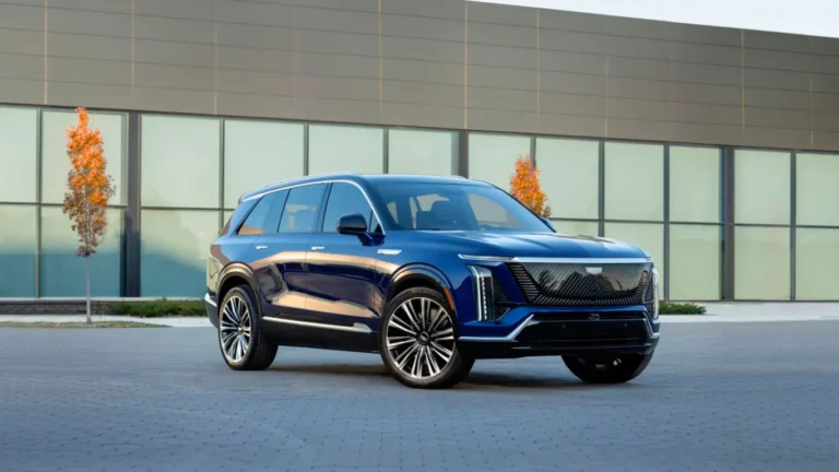 Кадиллак отзывает внедорожники из-за критического дефекта тормозов
