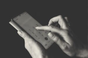 Карты россиян блокируют за переводы самому себе