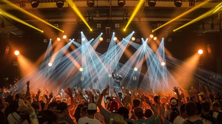 Казахстанские музыканты покоряют мир: Димаш Кудайберген и молодое поколение