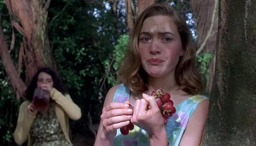 Кейт Уинслет рассказала о своем интимном опыте с девушками в юности