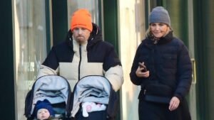 Кэмерон Диас с мужем и сыном попалась папарацци