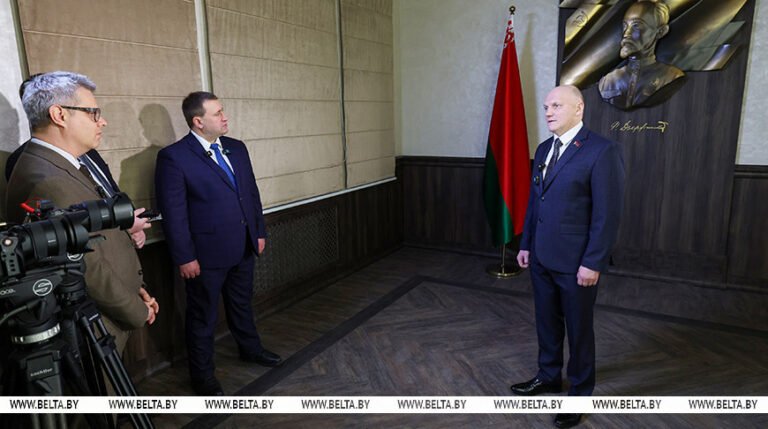 КГБ Беларуси ликвидировал сеть иностранных спецслужб, прослушивавших пилотов