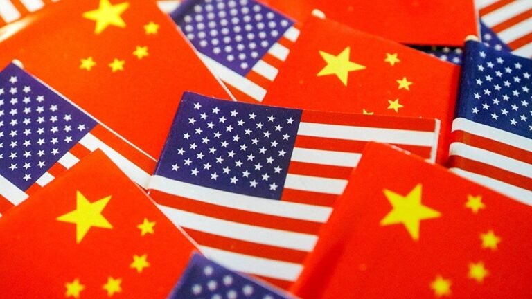 Китай ввел санкции против оборонных компаний США