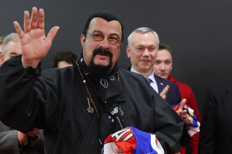 Кубок Первого канала: Россия доминирует, Сигал в раздевалке, Ротенберг с кувалдой