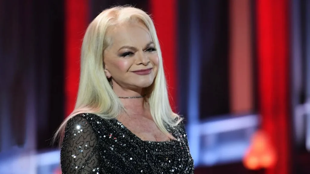 Лариса Долина 12 лет скрывала роскошный особняк в Подмосковье и не платила налоги