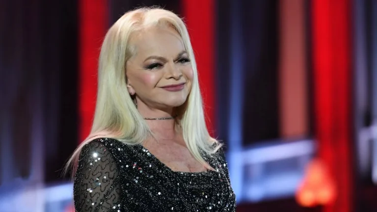 Лариса Долина 12 лет скрывала роскошный особняк в Подмосковье и не платила налоги