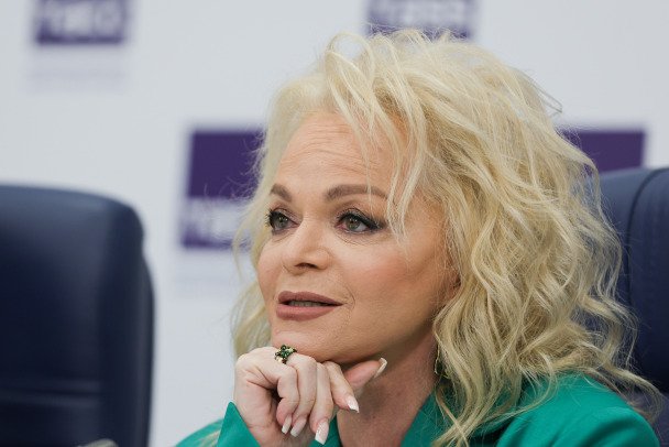 Лариса Долина объяснила свое молчание в ситуации с квартирой