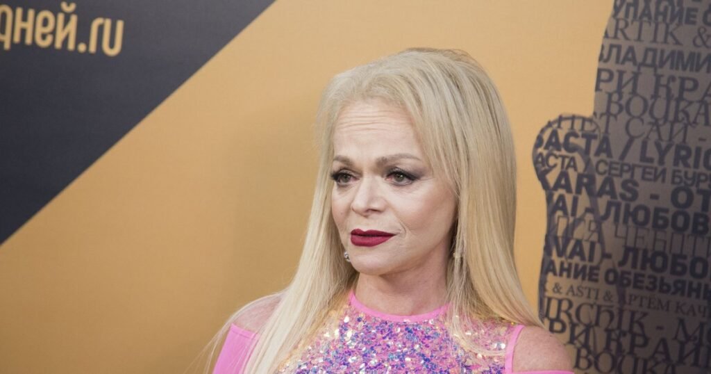 Лариса Долина под угрозой бойкота новогодних шоу из-за скандала с квартирой