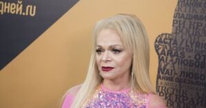 Лариса Долина под угрозой бойкота новогодних шоу из-за скандала с квартирой