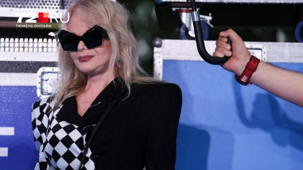 Лариса Долина под угрозой потери двух квартир в Латвии