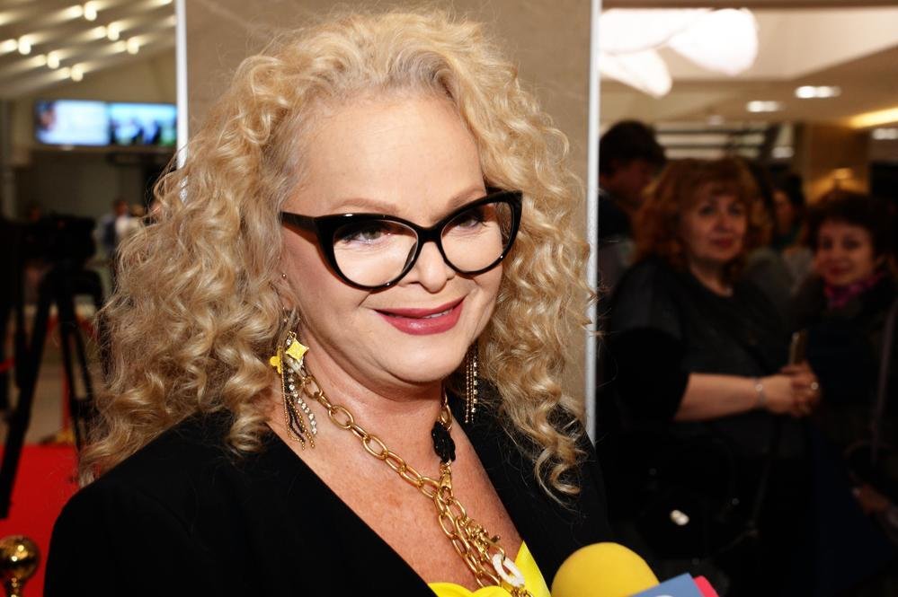 Лариса Долина разрыдалась на сольном концерте в Наро-Фоминске