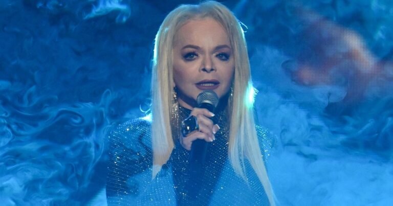 Лариса Долина снова отменила концерт на фоне скандала с квартирой