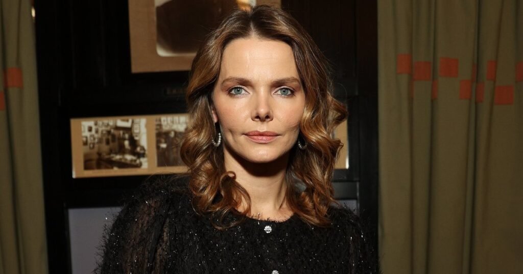 Лиза Боярская назвала самый желанный подарок на 15-летии свадьбы