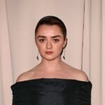 Мэйси Уильямс из «Игры престолов» опубликовала откровенные фото с отдыха в Италии