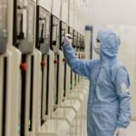 «Микрон» против государства: суд постановил не изымать акции у 300 акционеров с паспортами СССР