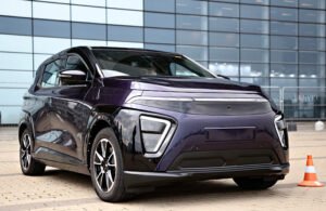 Начались предпродажи российского электромобиля «Атом»