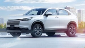 Новый кроссовер Honda Vezel появился в России: цены и характеристики