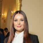 Оксана Федорова поразила публику откровенным полупрозрачным платьем