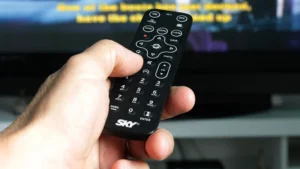 Оператор платного ТВ в Казахстане прекратил трансляцию 'Первого канала'