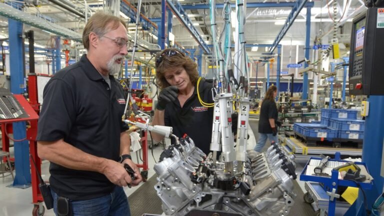 Пенсионер из Детройта: 88-летний бывший сотрудник GM борется за выживание