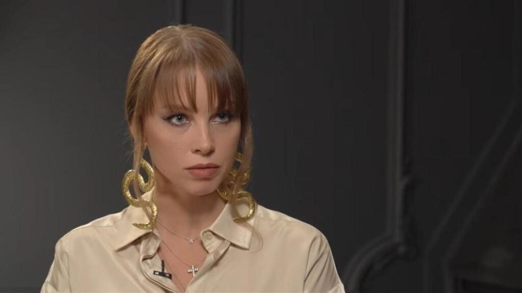 Полина Диброва предупреждает о угрозах от Елены Товстик