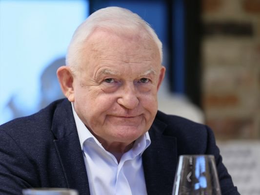 Польшу не пригласили на саммит по Украине: причины и последствия