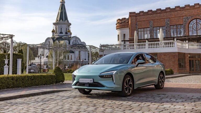 Продажи электрокаров в России резко выросли