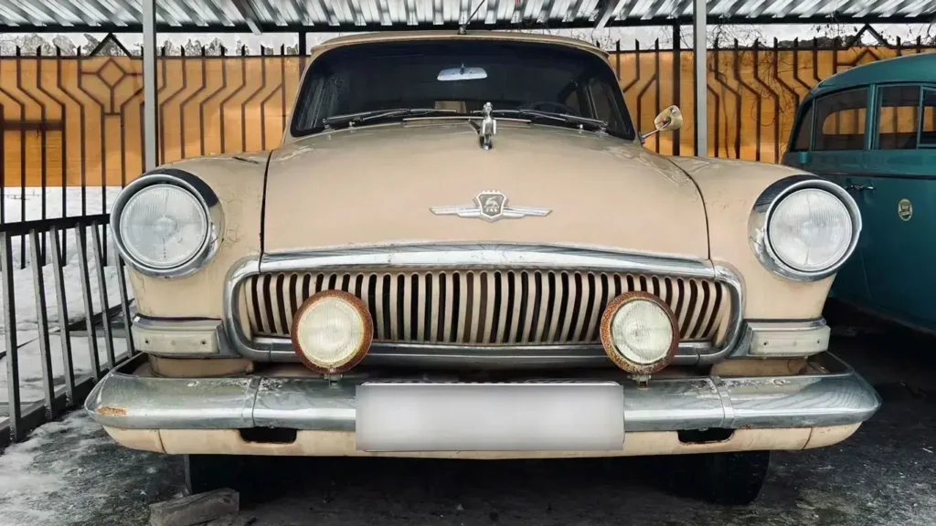 Редкая Волга ГАЗ-21Р из СССР продается за 1,9 млн рублей