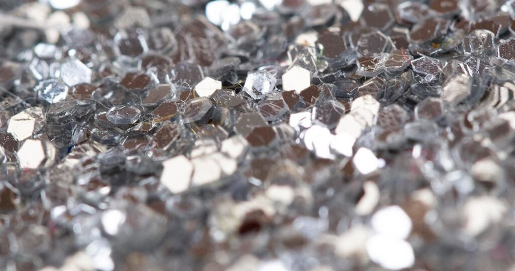 Серебро достигло исторического максимума: Bloomberg объяснил причины