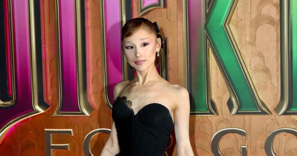 Состояние Арианы Гранде вызвало беспокойство у фанатов