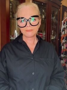 Стилист обвинил Долину в нарушении договорённостей