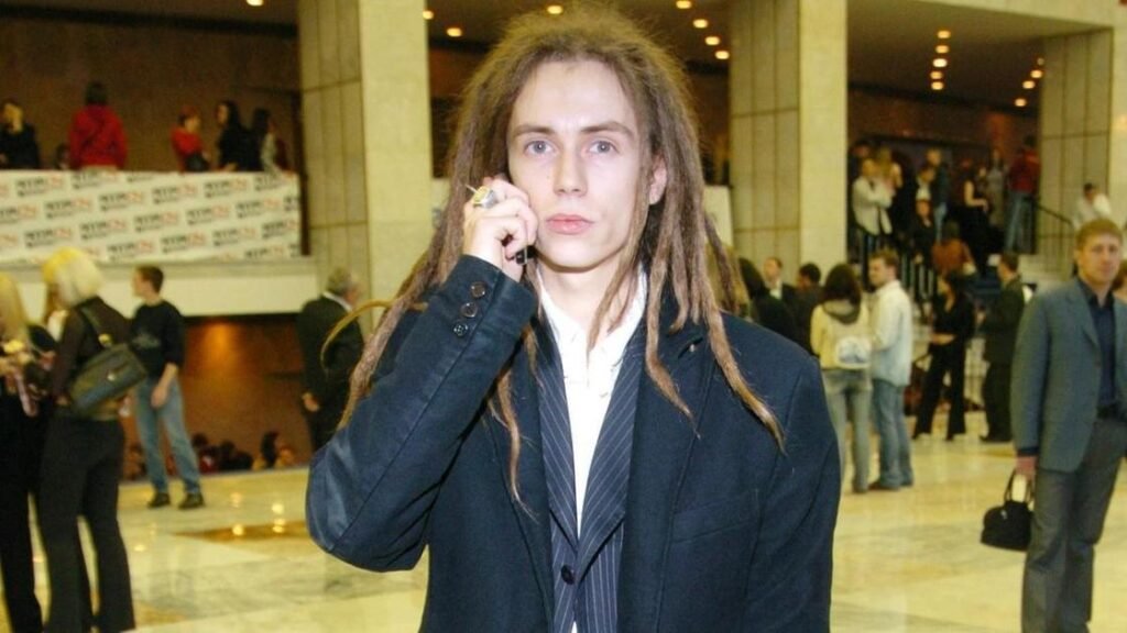 Сын Децла ответил фанатам на просьбы копировать стиль отца