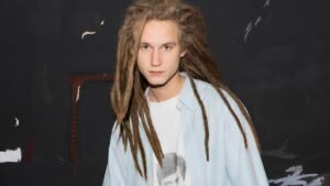 Сын рэпера Децла Тони рассказал о своих привычках в общественном транспорте