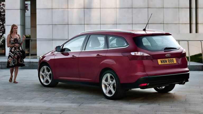 Топ-3 универсалов до 1,5 млн рублей: альтернатива Lada