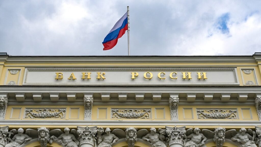 ЦБ РФ продлевает поддержку бизнеса: реструктуризация кредитов на полгода