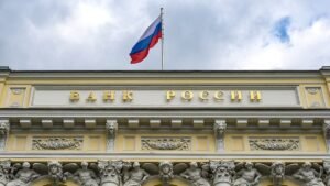 ЦБ РФ продлевает поддержку бизнеса: реструктуризация кредитов на полгода