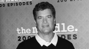 Умер актер Пэт Финн из сериалов 'Друзья' и 'Сайнфелд'