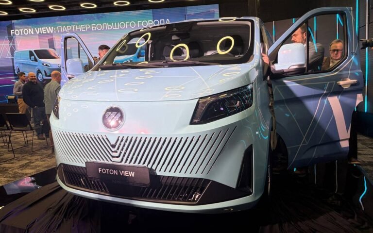 В России начались продажи фургона Foton View: известны цены