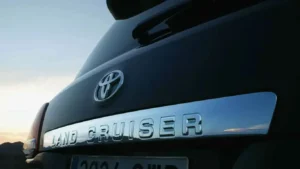 В России продают почти новый 10-летний Toyota Land Cruiser Prado