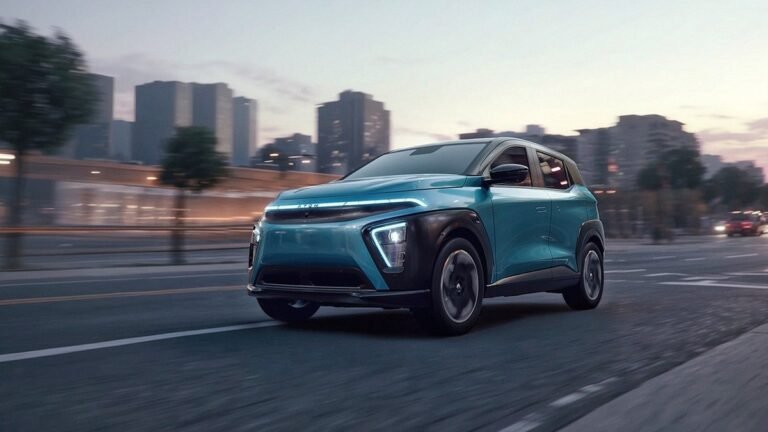 В России стартовали продажи электромобилей «Атом»: будущее на колесах