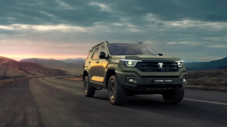 В России стартовали продажи Tank 400 с сервисами Яндекс Авто