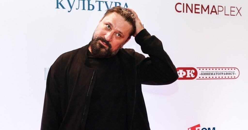 Виктор Логинов ответил на обвинения жены в побоях