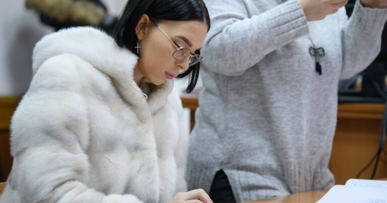 Звезда «Дома‑2» приговорена к 5 годам за мошенничество с участием ребенка