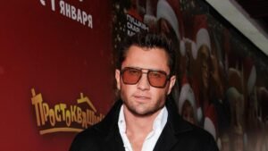 Звездные семьи на премьере «Простоквашино - StarHit»