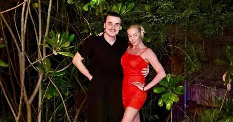 Анастасия Волочкова и молодой танцор на Мальдивах: романтические отношения или дружба?